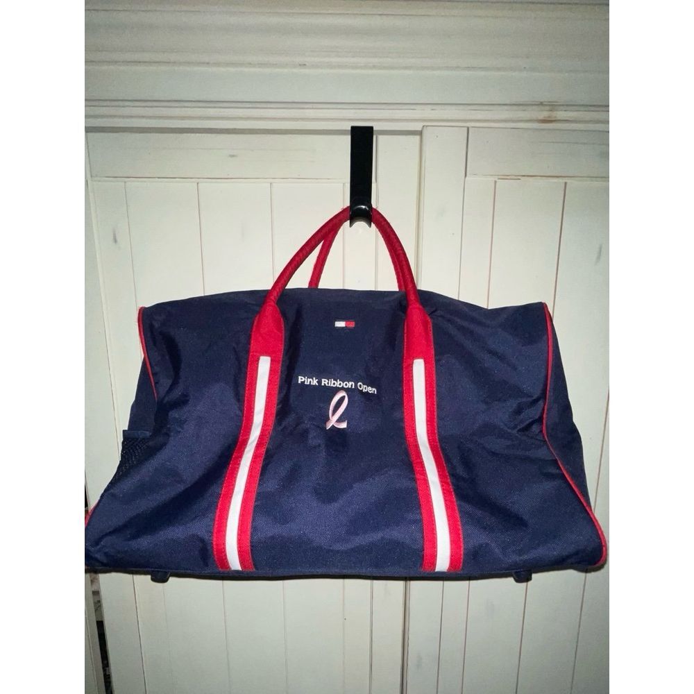 Wonderful Vintage Tommy Hilfiger duffle bag